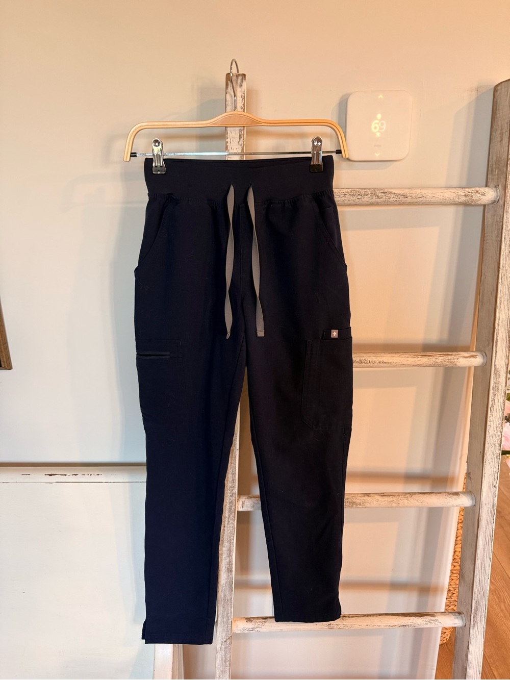 FIGS Technical Collection - Deep Blue Scrub Pants Style #TW2000R Sz. XXS Petite
